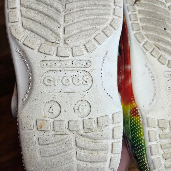 Crocs Classic Tie-dye Multi color clogs shoes sz 4 6 - Picture 5 of 9